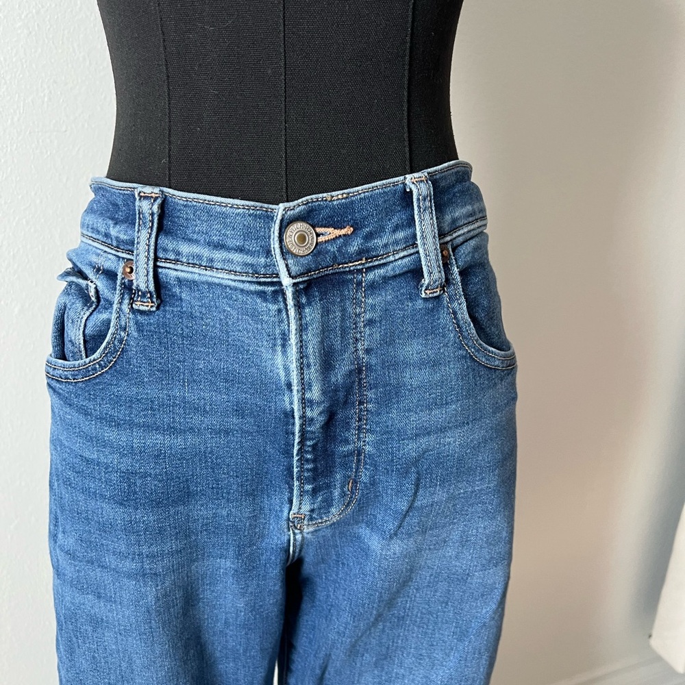 Abercrombie & Fitch Petite Flare Ultra High Rise Dark‎ Wash - Picture 4 of 7